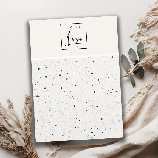 斑点のある青い白いロゴイヤリングネックレスディスプレイ 名刺