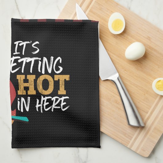 料理おもしろいプン熱い赤い黒い格子縞が出ている キッチンタオル (四つ折り)