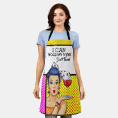 料理とワインのユーモア エプロン (着用した状態)