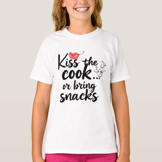 「料理人にキスを」文字デザインの引用 Tシャツ (正面)