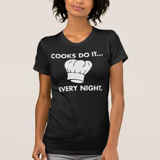 料理人はそれを…毎晩やります Tシャツ (正面)