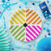 斜めのレインボーストライプパーティー ペーパープレート (パーティー)