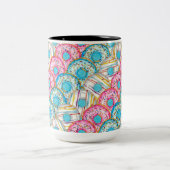 斜め積み上げ水の色のドーナツティール（緑がかった色） ツートーンマグカップ (中央)