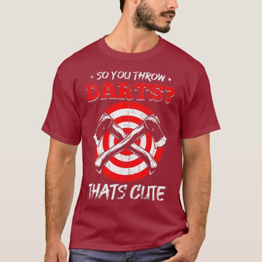 斧がダーツを投げる斧の投擲者 Tシャツ (正面)