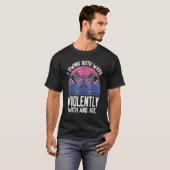 斧で激しく両方に振り回す LGBTプライド Tシャツ (正面フル)