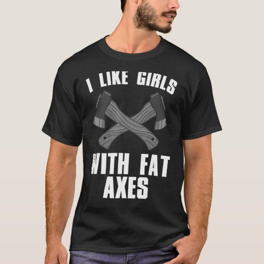 斧の投げ女男性への斧の投げ手 Tシャツ (正面)