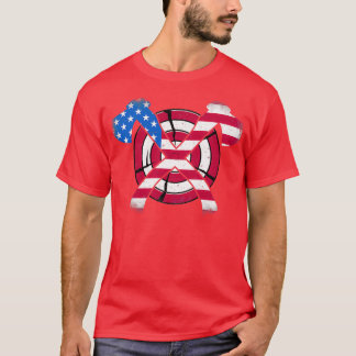 斧の振り下げ器を投げるアメリカおもしろい国旗 Tシャツ