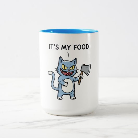 斧を持つ面白い猫 ツートーンマグカップ (中央)