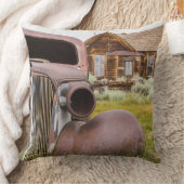 断念された終わりBodieのゴーストタウンは車の錆つきました クッション (ブランケット)