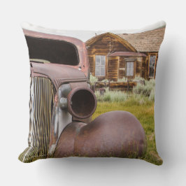 断念された終わりBodieのゴーストタウンは車の錆つきました クッション