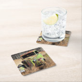 断念された農場の前の錆つく車 スクエアペーパーコースター (インサイチュ)