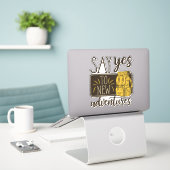 新しいアドベンチャバックパックYesに自然を愛する シール (デスク上のノートパソコン)