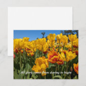 新しいスタートの春の黄色いチューリップの花 ポストカード (正面/裏面)