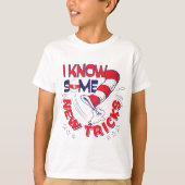 新しいトリックを知っている帽子の中の猫 Tシャツ (正面)