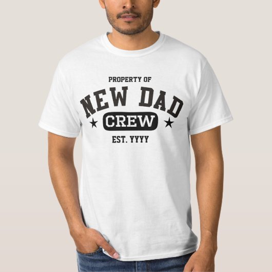 新しいパパの乗組員(米国東部標準時刻。 カスタマイズ可能な年) Tシャツ (正面)
