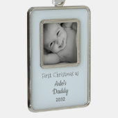 新しいパパ初めてのクリスマスをパパとして男の赤ちゃん写真 シルバープレートフレームオーナメント (右)