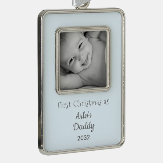 新しいパパ初めてのクリスマスをパパとして男の赤ちゃん写真 シルバープレートフレームオーナメント (右)