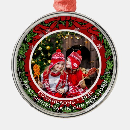 新しいホームで独自の初めてのクリスマスを作成 メタルオーナメント (正面)