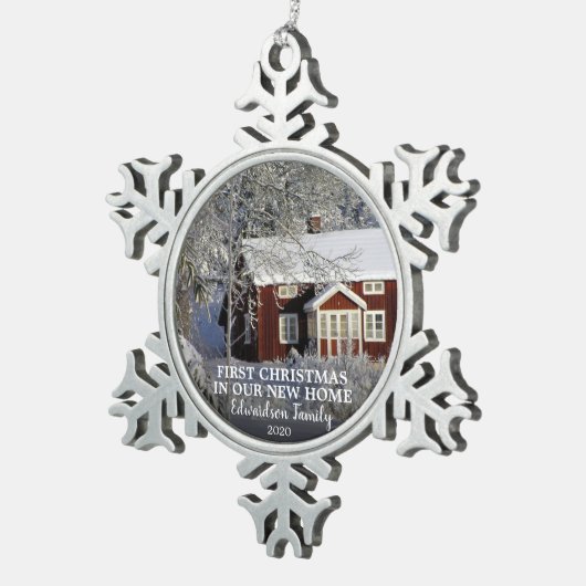 新しいホーム写真の家族の名前の初めてのクリスマス スノーフレークピューターオーナメント (右)