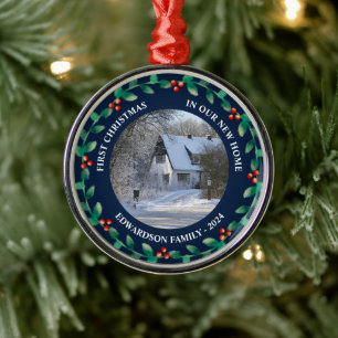 新しいホーム写真の家族の名前の初めてのクリスマス メタルオーナメント