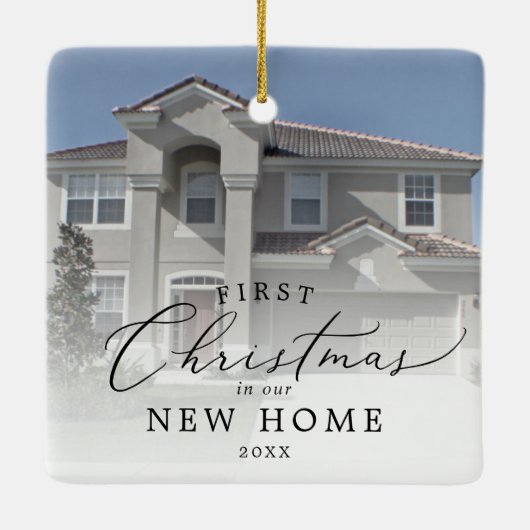 新しいホーム初めてのクリスマスの繊細な写真 セラミックオーナメント (裏面)