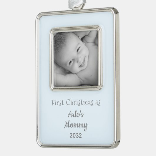 新しいママ初めてのクリスマスをママ男の赤ちゃん写真 シルバープレートフレームオーナメント (左)