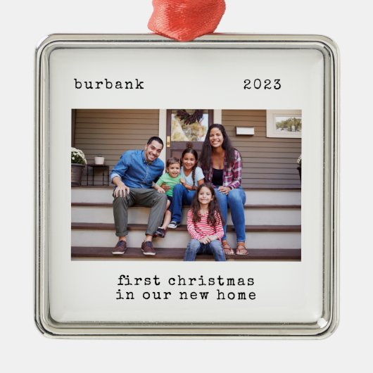 新しいミニマルホーム写真の初めてのクリスマス メタルオーナメント (正面)