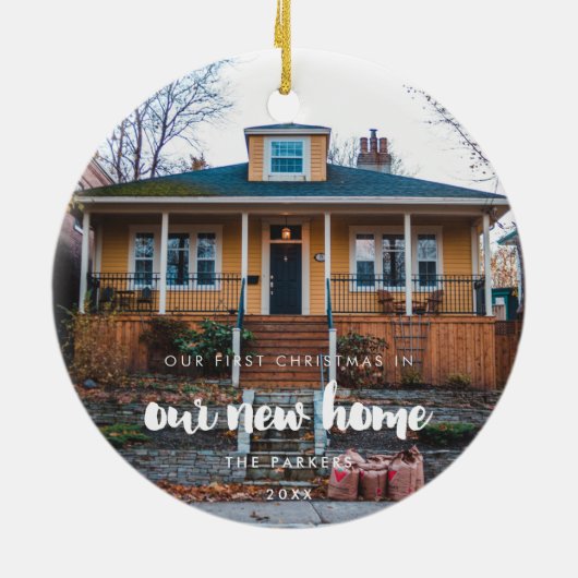 新しいモダンホームの初めてのクリスマス写真 セラミックオーナメント (裏面)