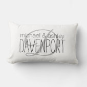 新しいモノグラム名イニシャルホワイト ランバークッション (正面)