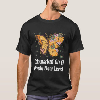 新しいレベルで疲れ果てたママの名言 ママへのギフト Tシャツ