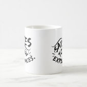 新しい体験にイエスを (黒文字) コーヒーマグカップ (中央)