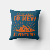 新しい冒険にYESを言え感動的! クッション (裏面)