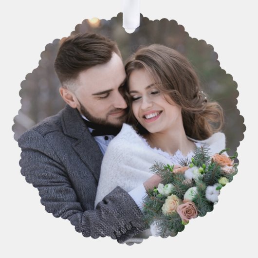 新しい初めてのクリスマス深紅色リース写真 オーナメントカード (裏面)