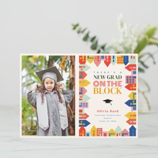 新しい卒業ブロックの子供の卒業発表 カード (スタンド正面)