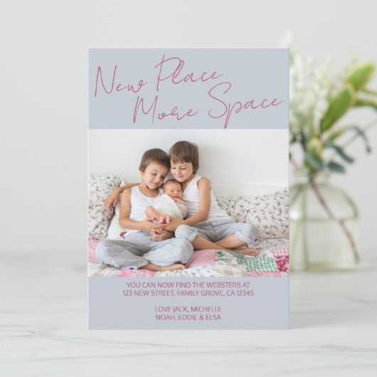 新しい場所より多くの宇宙カジュアルスクリプトの写真の移動 案内状 (スタンド正面)