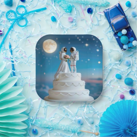 新しい宇宙飛行士結婚がケーキを食べる ペーパープレート (パーティー)