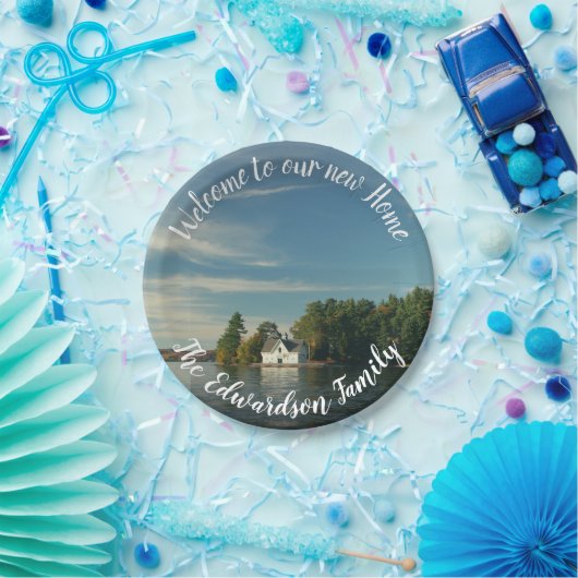 新しい家にあなた自身の姓の歓迎をして下さい ペーパープレート (パーティー)