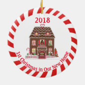 新しい家のお菓子の家の初めてのクリスマス セラミックオーナメント (裏面)