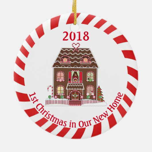 新しい家のお菓子の家の初めてのクリスマス セラミックオーナメント (裏面)