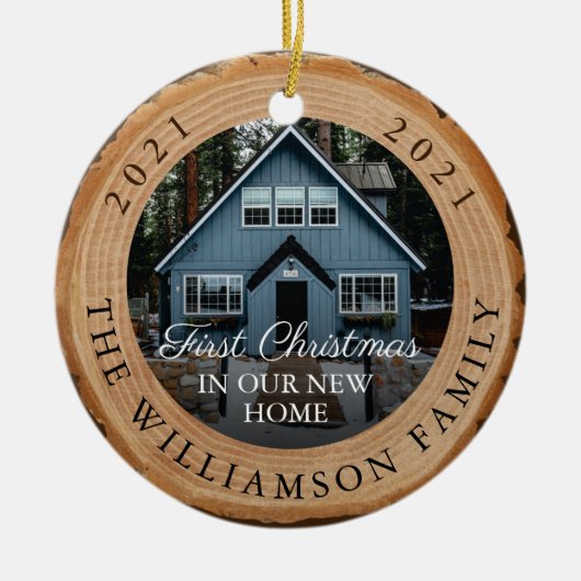 新しい家の木目切り初めてのクリスマス セラミックオーナメント (正面)