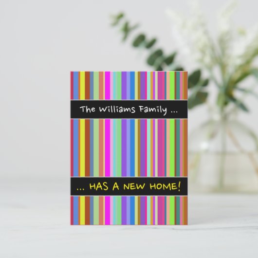 「。..新しい家を持っている！" +様々な色のストライプ 案内ポストカード (スタンド正面)