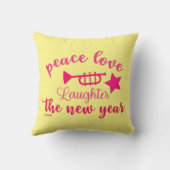 新しい年に平和と愛と笑顔を クッション (裏面)