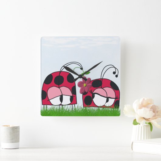 新しい愛の漫画を求愛する愛らしいレディバグ スクエア壁時計 (ホーム)