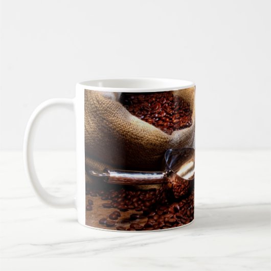 新しい挽いたコーヒー コーヒーマグカップ (左)
