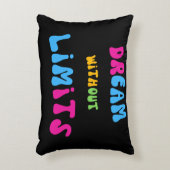 新しい枕を夢に見る アクセントクッション (正面(垂直))