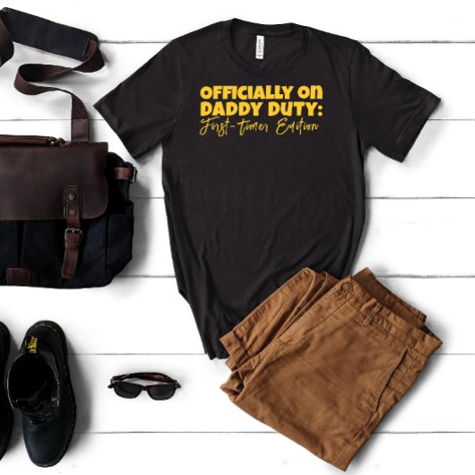 新しい父ギフト皮肉スローガンの黄色い文字 Tシャツ