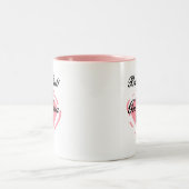 新しい祖母の女の赤ちゃんのTシャツおよびギフト ツートーンマグカップ (中央)