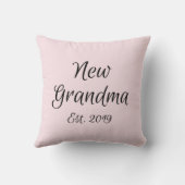 新しい祖母米国東部標準時刻。 2019初めての祖母のピンク クッション (裏面)