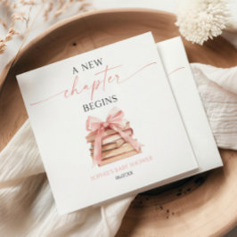 新しい章が始まるピンクのボウ本ベビーシャワー スタンダードカクテルナプキン