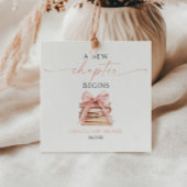 新しい章が始まるピンクのボウ本ベビーシャワー フェイバータグ